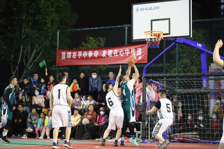 包括
